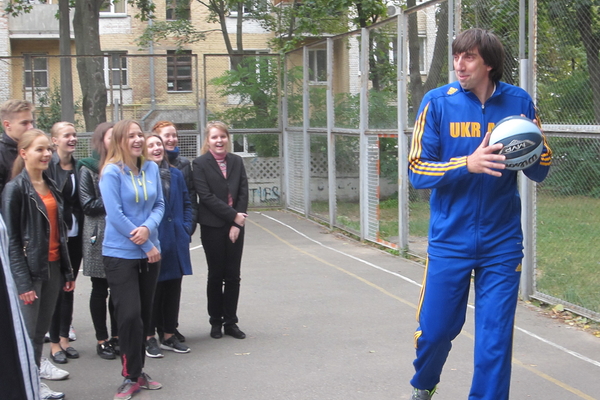 Олександр Лохманчук: діти попросили організувати баскетбольну секцію