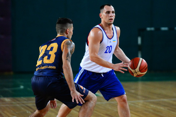 Друга збірна України обіграла "Планету Баскетбол"