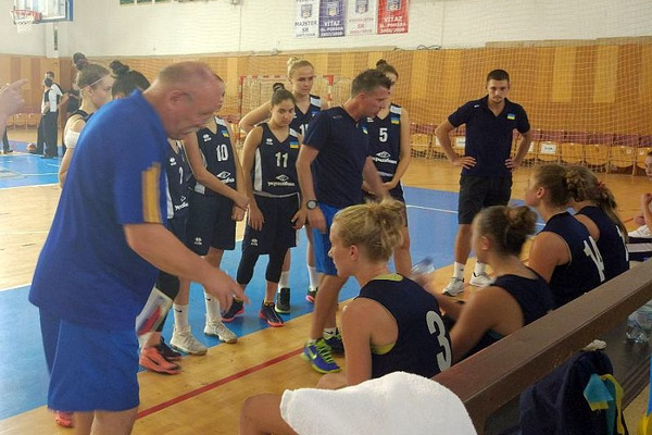 Жіноча збірна України U-16 вдруге перемогла в Словаччині