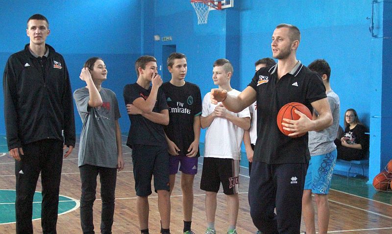 Гравці збірної України провели майстер-клас у Черкасах