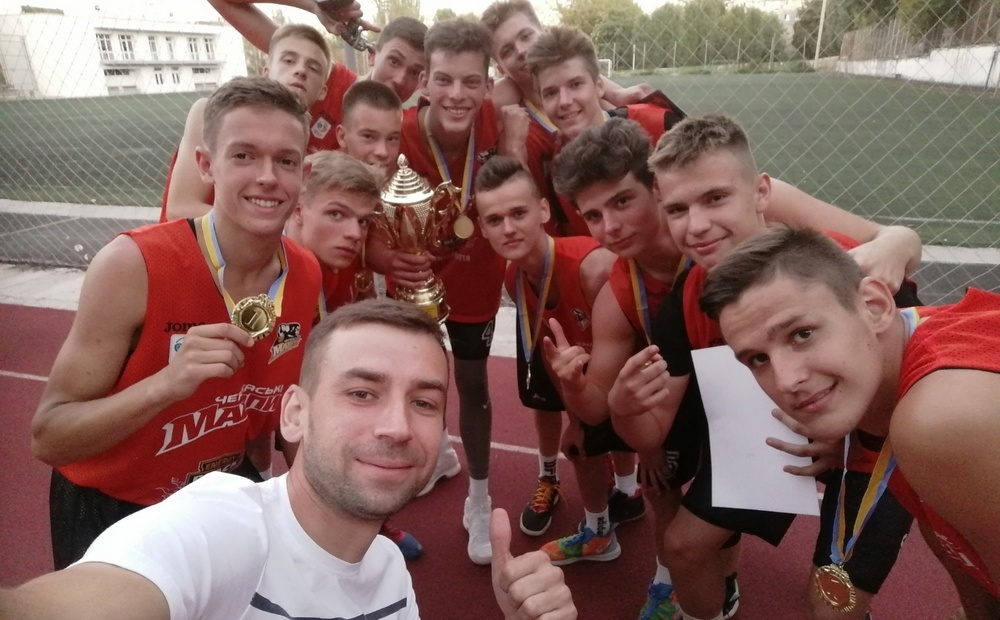 У Чорноморську відбувся юнацький баскетбольний турнір