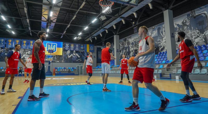 Прометей потренувався на майданчику Дніпра: фотогалерея