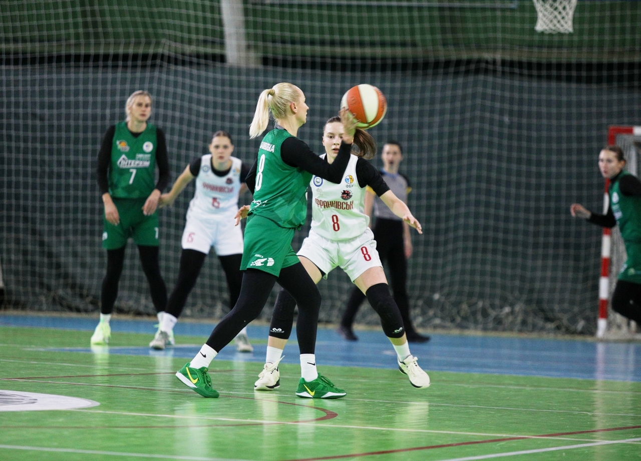 Жіноча Суперліга: Франківськ-Прикарпаття обіграв ІнтерХім, друга перемога Будівельника у Вінниці