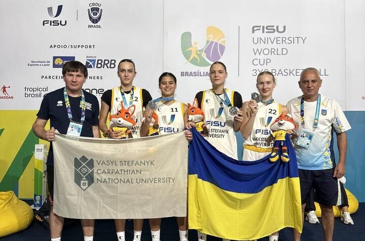 Українські баскетболістки - віце-чемпіонки світу з баскетболу 3х3 серед університетів