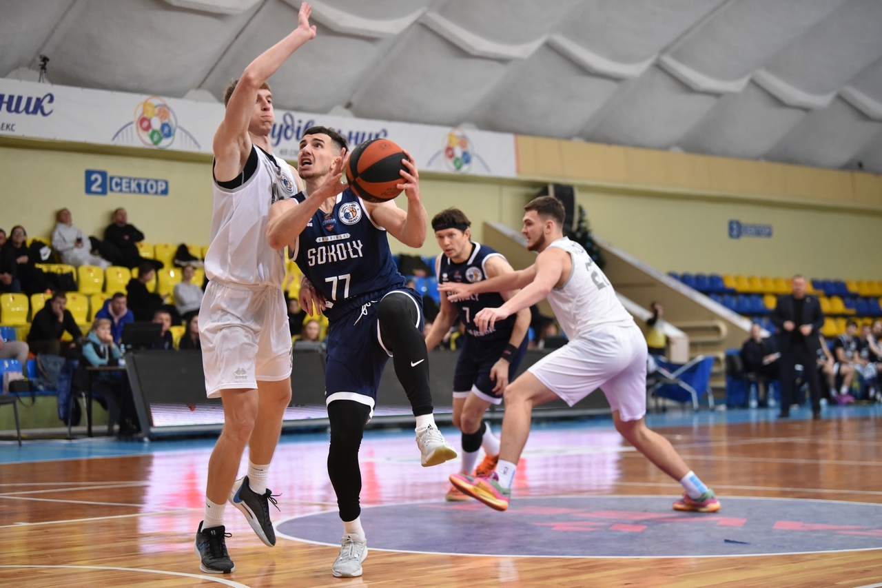 Харківські Соколи у Черкасах виграли у Ніко-Баскета: фотогалерея