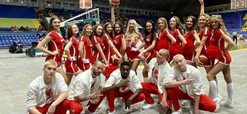 Знамениті чирлідери Red Foxes розважатимуть глядачів на матчі Україна – Північна Македонія