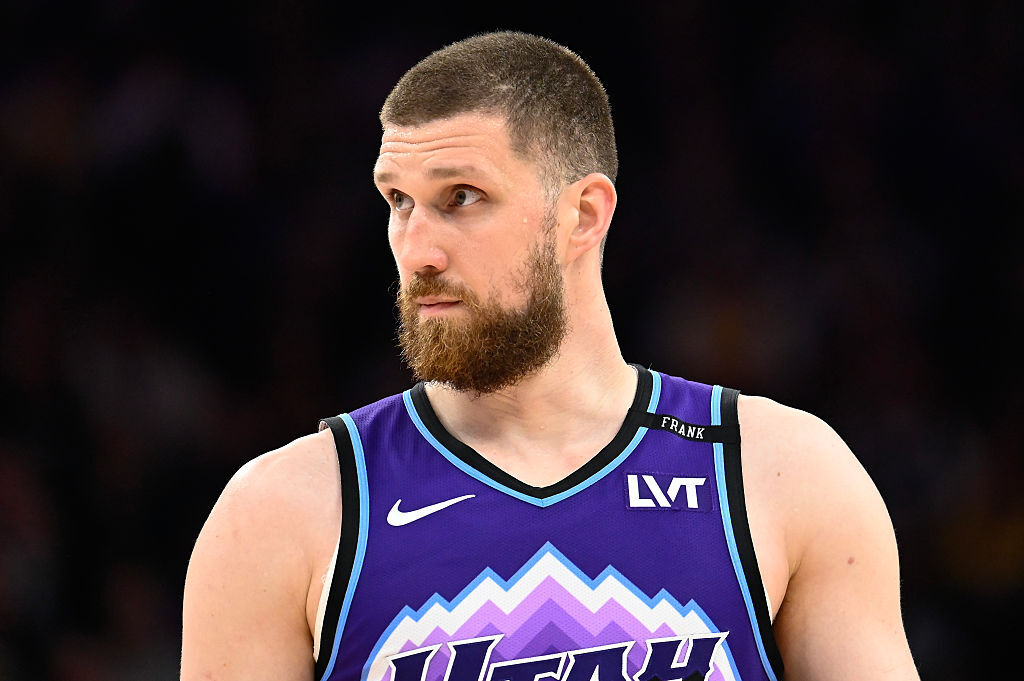 Українці за кордоном: Михайлюк набрав 6 очок в переможному матчі Юти, результативний матч Шульги