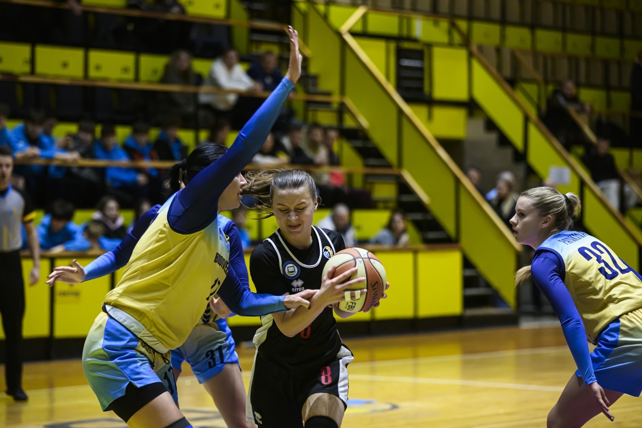Будівельник виграв у Франківська-Прикарпаття в матчі лідерів жіночої Суперліги