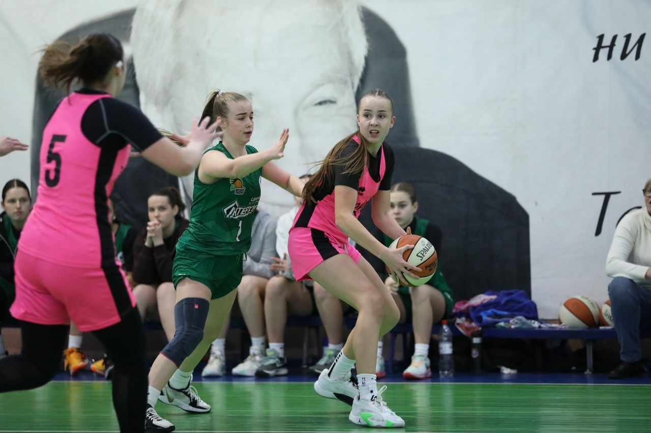 Жіноча Вища ліга: відеотрансляція матчу 18 грудня 