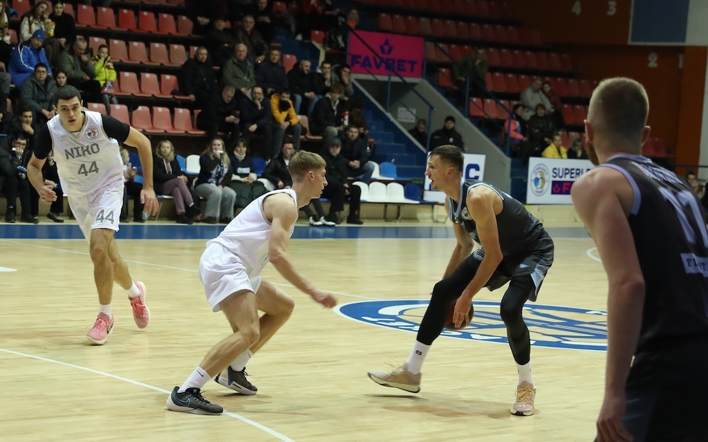 Розгромна перемога Дніпра в Миколаєві: фотогалерея