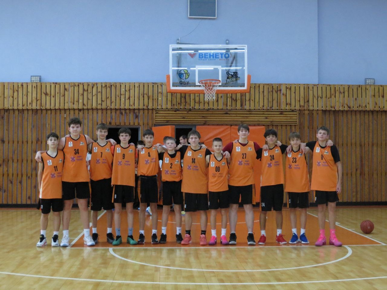 ВЮБЛ серед юнаків 2011 року: Черкаські Мавпи виграли домашній тур