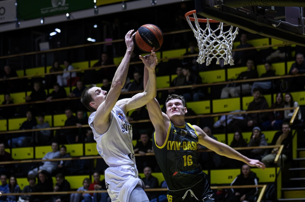 Чоловіча Суперліга: розклад трансляцій матчів 10-11 січня 