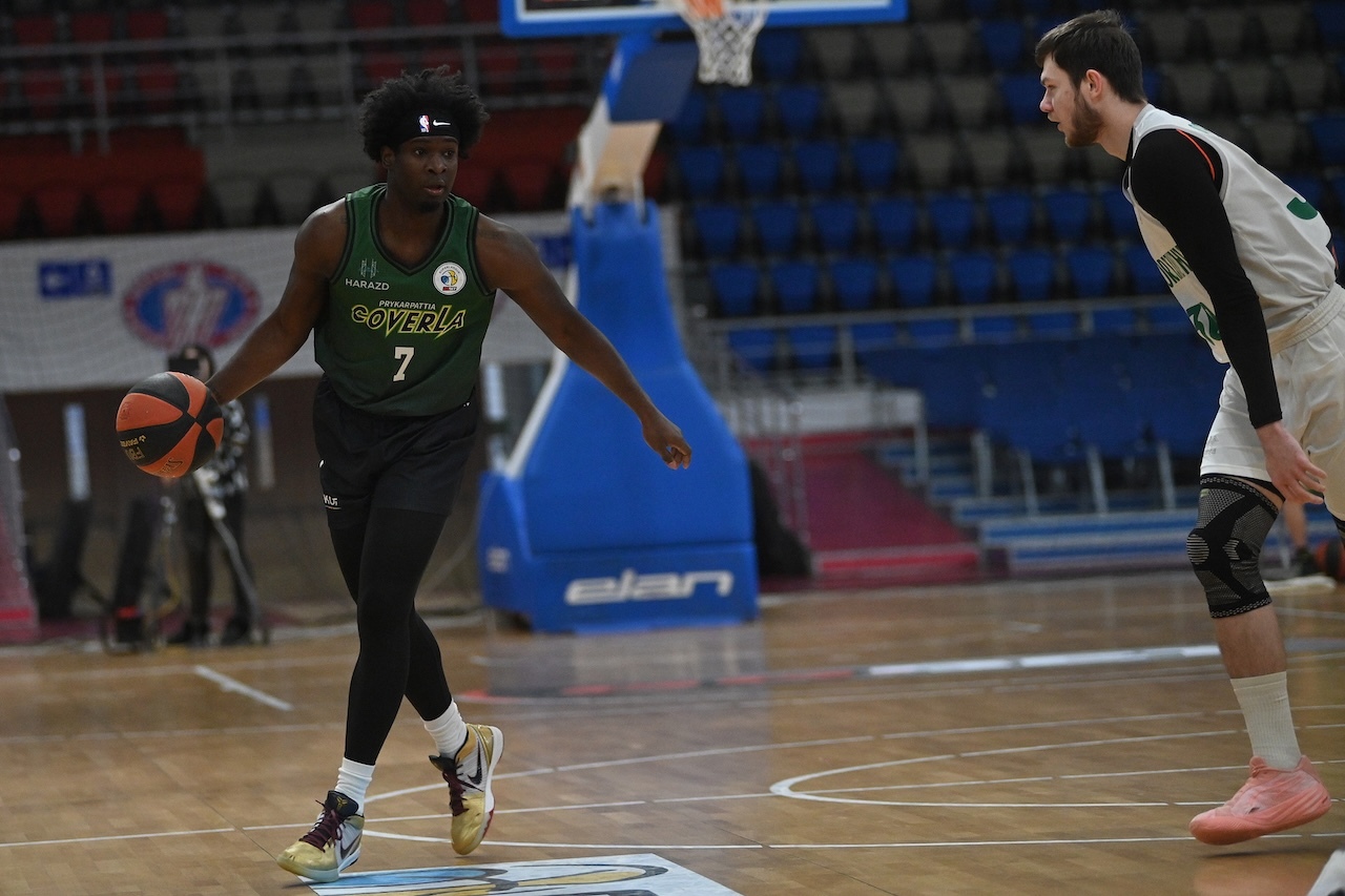 Прикарпаття-Говерла здобула розгромну перемогу в Запоріжжі 