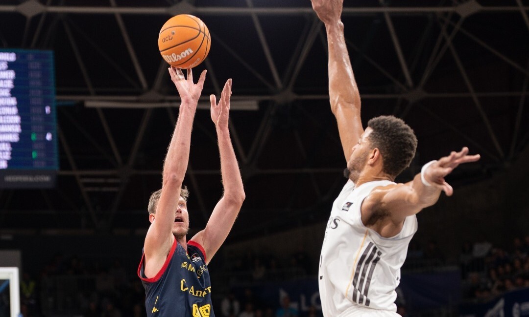 Українці за кордоном: Пустовий набрав 12 очок проти Реала, Ковляр зіграв проти Ткаченка