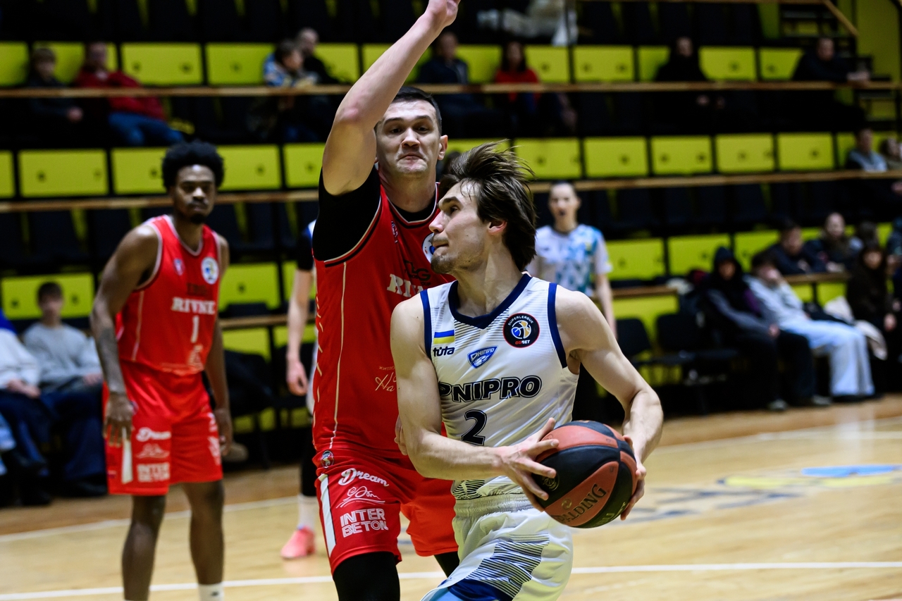 Дніпро розгромною перемогою взяв реванш у Рівного: фотогалерея