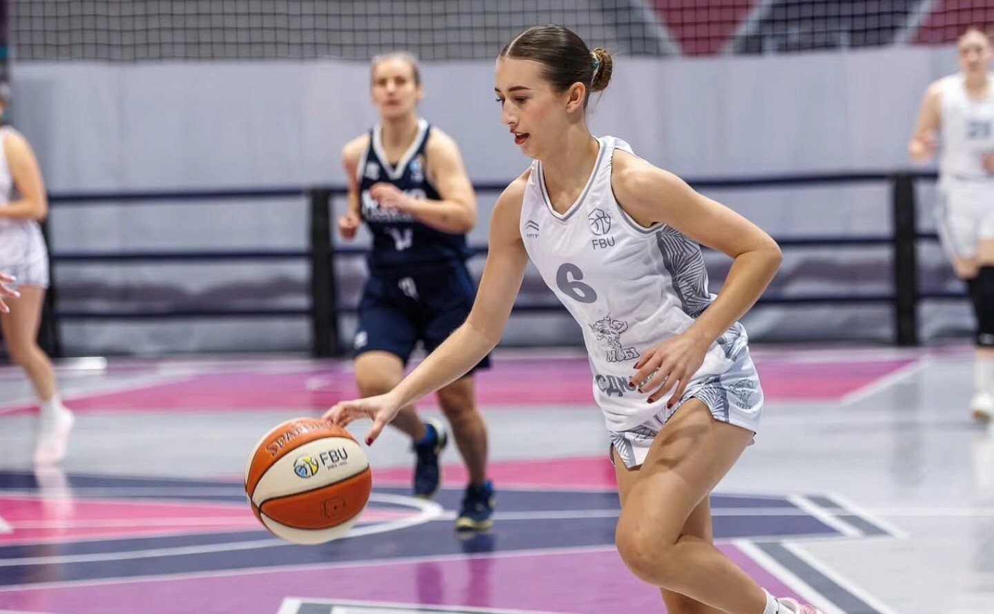 Жіноча Вища ліга: МОБІ-СДЮШОР обіграв у Києві БК ХАІ