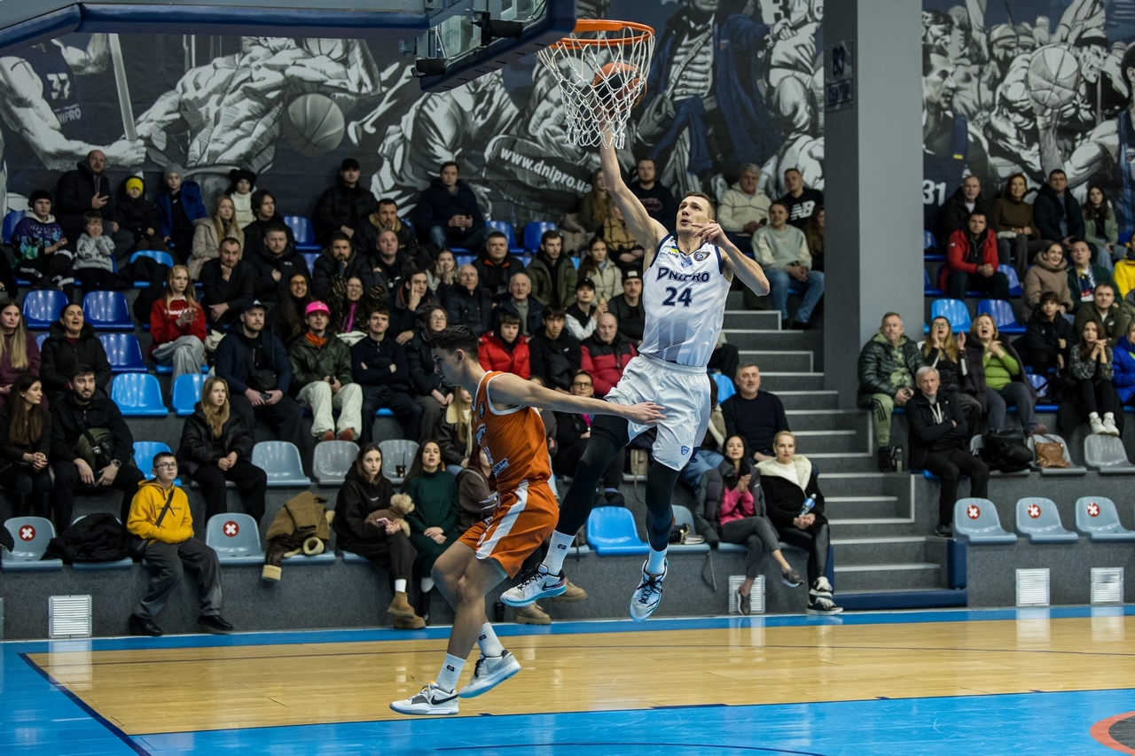 Дніпро обіграв Черкаські Мавпи, повторивши свій рекорд результативності сезону: фото