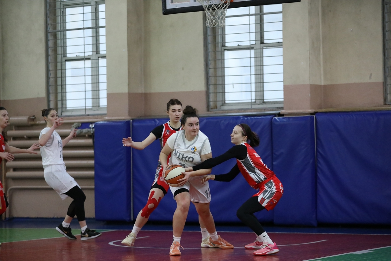 Жіноча Вища ліга: відеотрансляція матчів 1 лютого