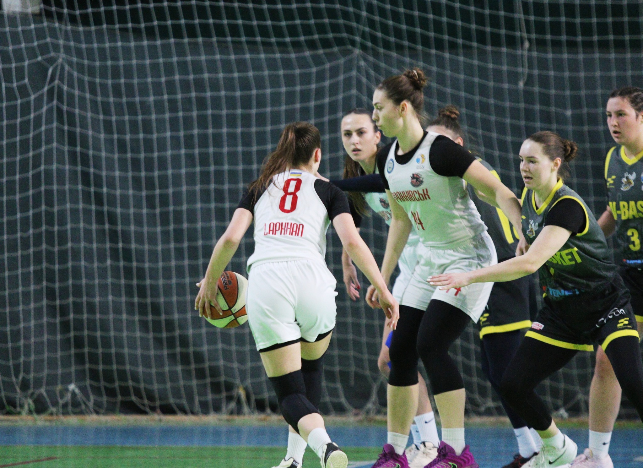Франківськ-Прикарпаття обіграв Київ-Баскет: фотогалерея матчу жіночої Суперліги