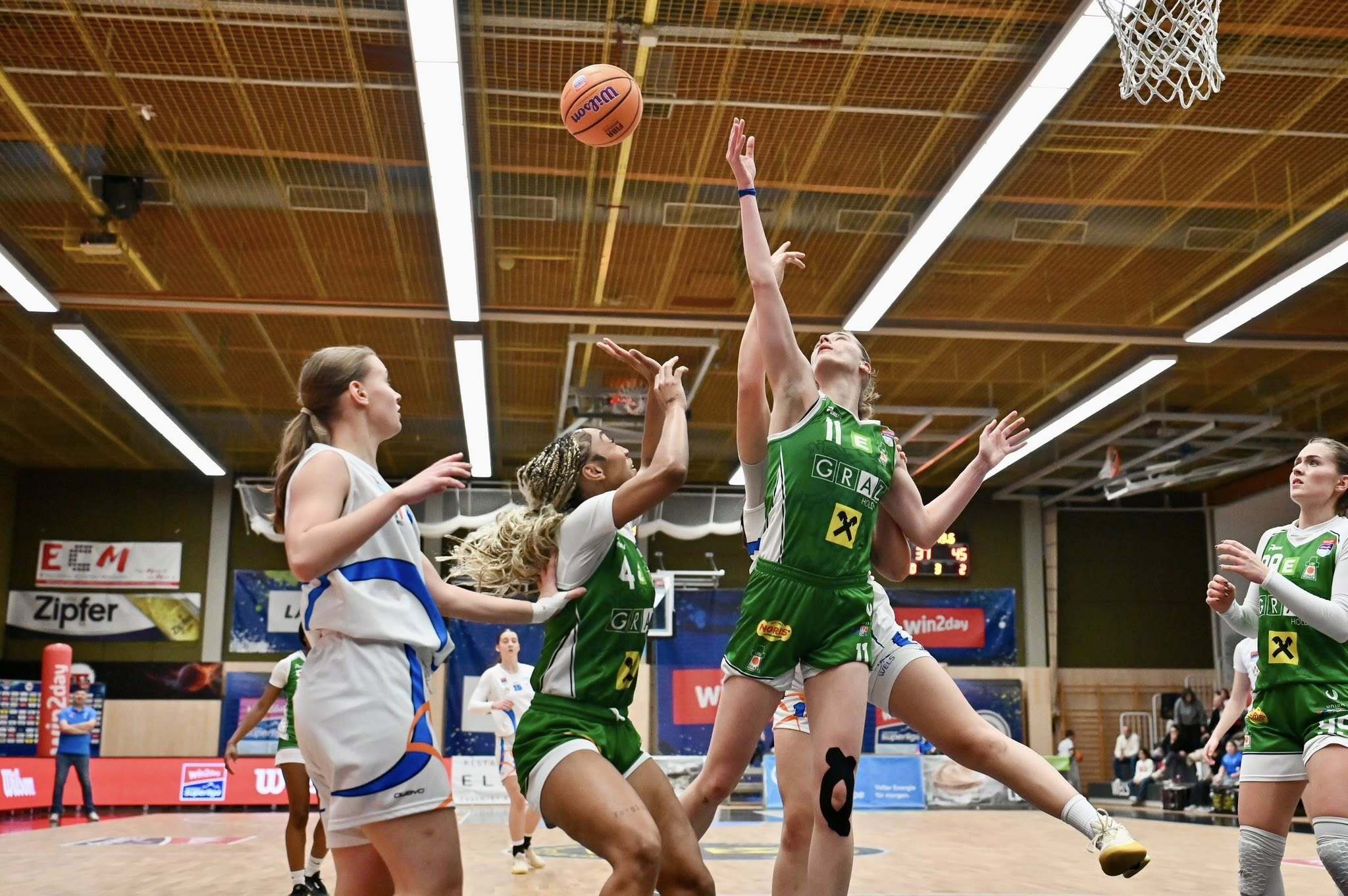 Українки за кордоном: Уро-Ніле зіграла 37 хвилин у Швейцарії, у Кулєши дабл-дабл в Австрії