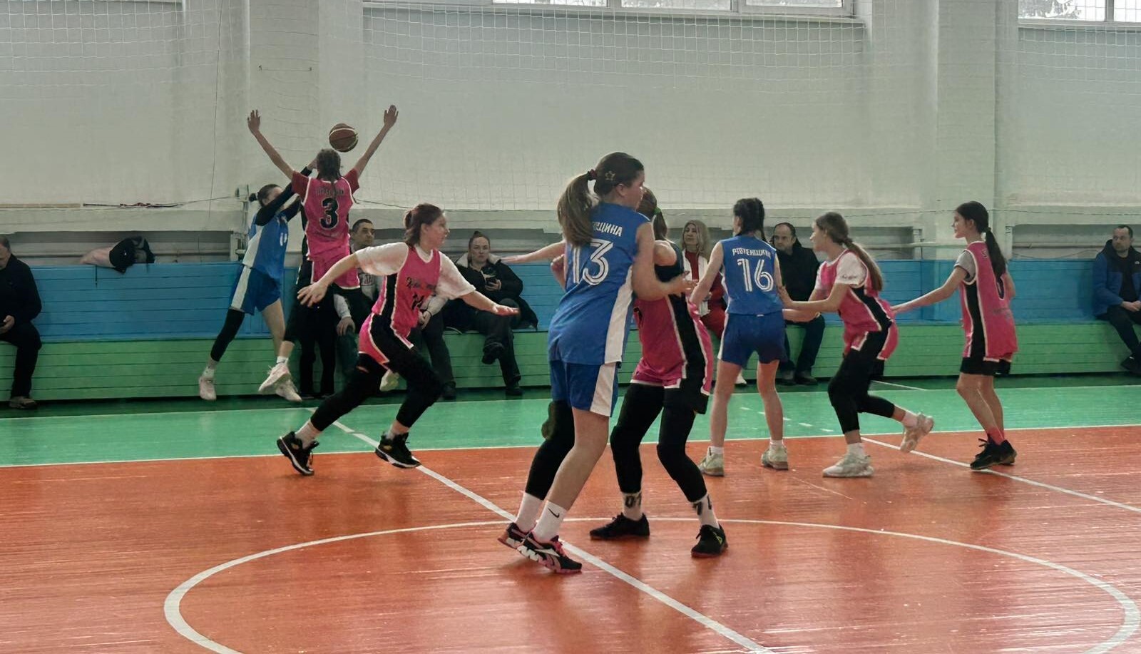 ВЮБЛ серед дівчат 2014 року: Збірна Харківської області-ХАІ захопила лідерство після другого туру першого етапу