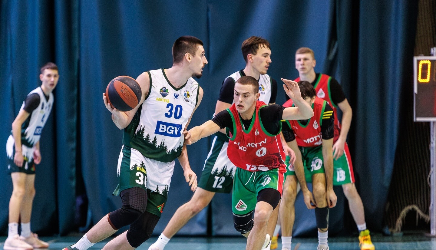 Перша ліга: відеотрансляція матчів 21 лютого