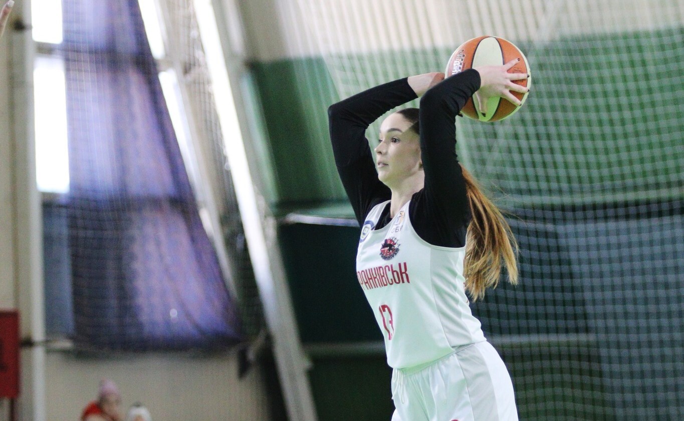 Жіноча Вища ліга: символічна збірна та MVP п'ятого ігрового туру