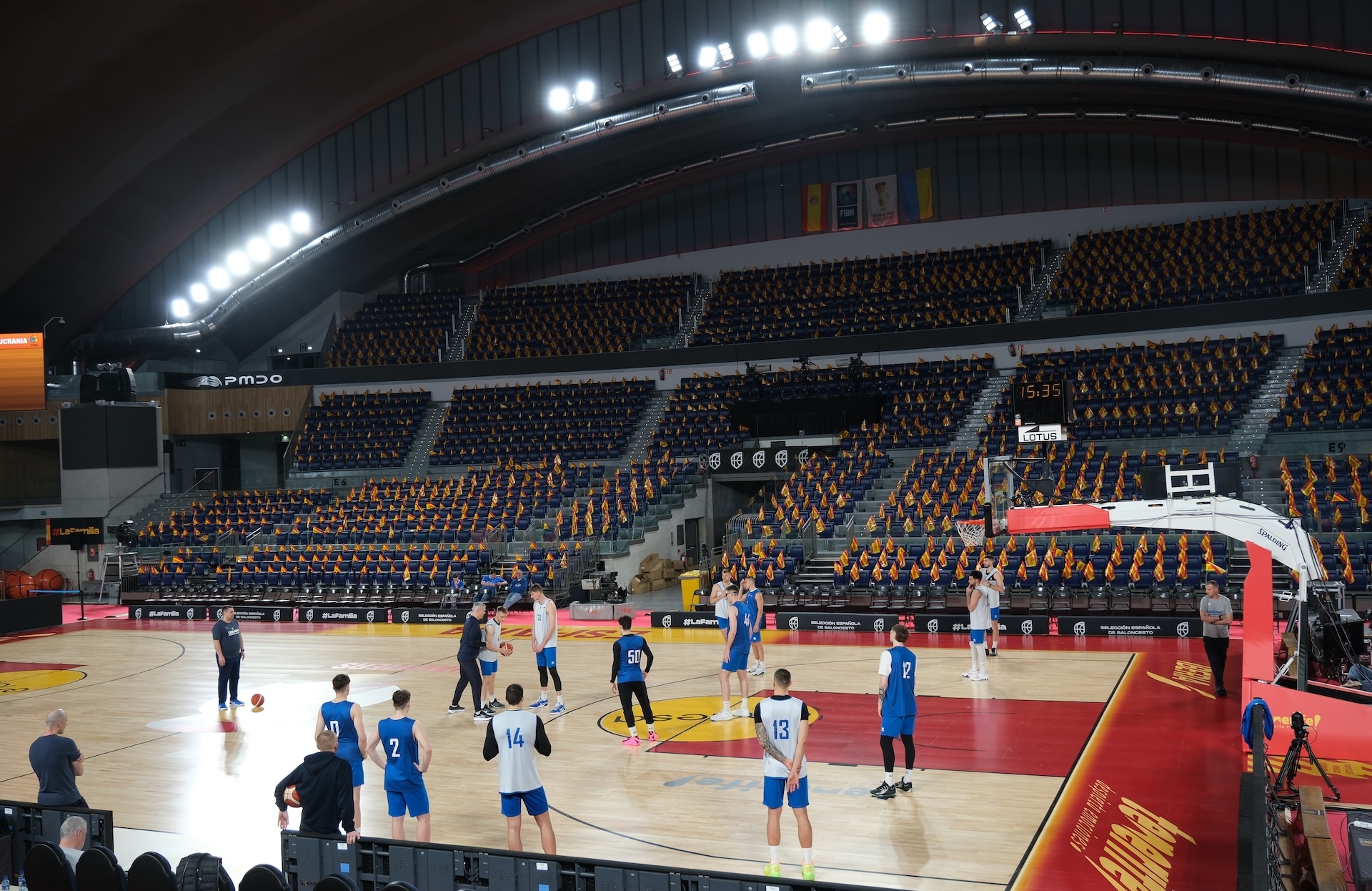 Збірна України прибула в Ов’єдо на другий матч проти Іспанії 