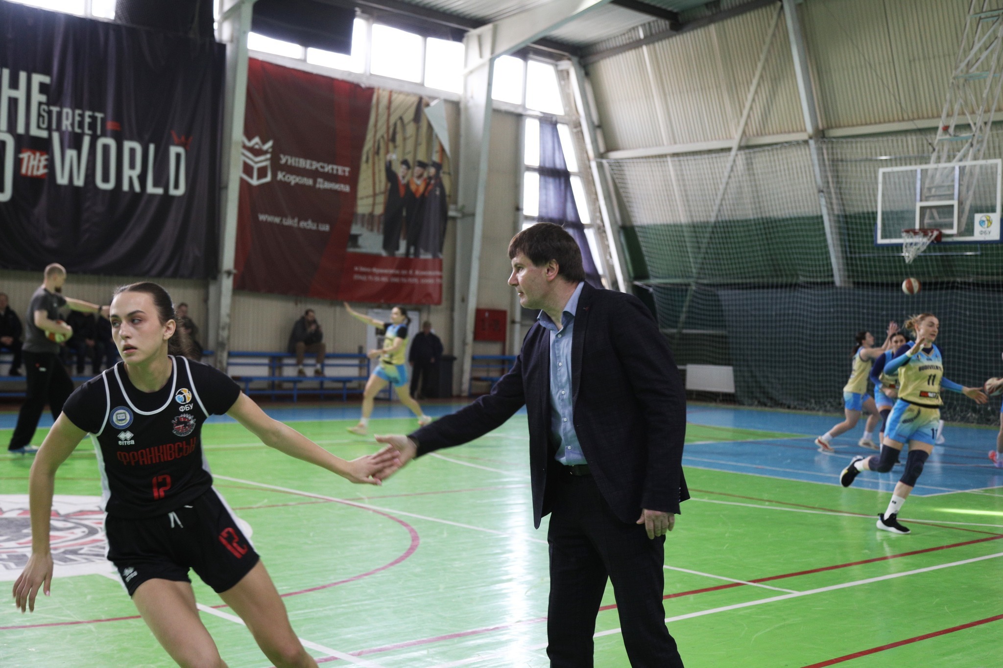 Франківськ-Прикарпаття та Будівельник очними матчами завершили для себе регулярний чемпіонат: коментарі після гри