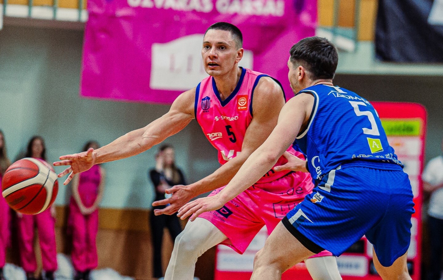 Українці за кордоном: Липовий набрав 16 очок в Румунії, у Лукашов майже дабл-дабл в ЛЕБЛ