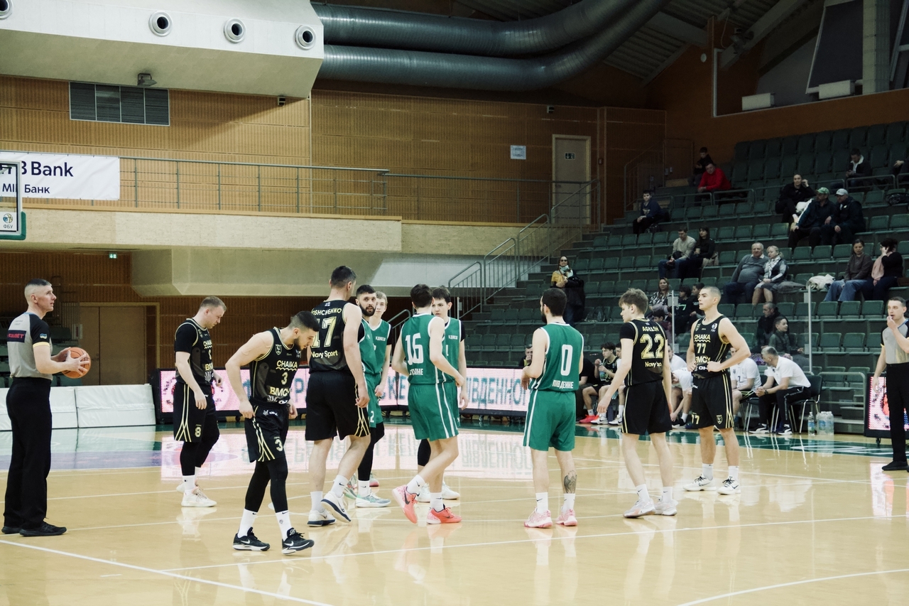 Матчі Першої ліги відбулись в Південному: фотогалерея