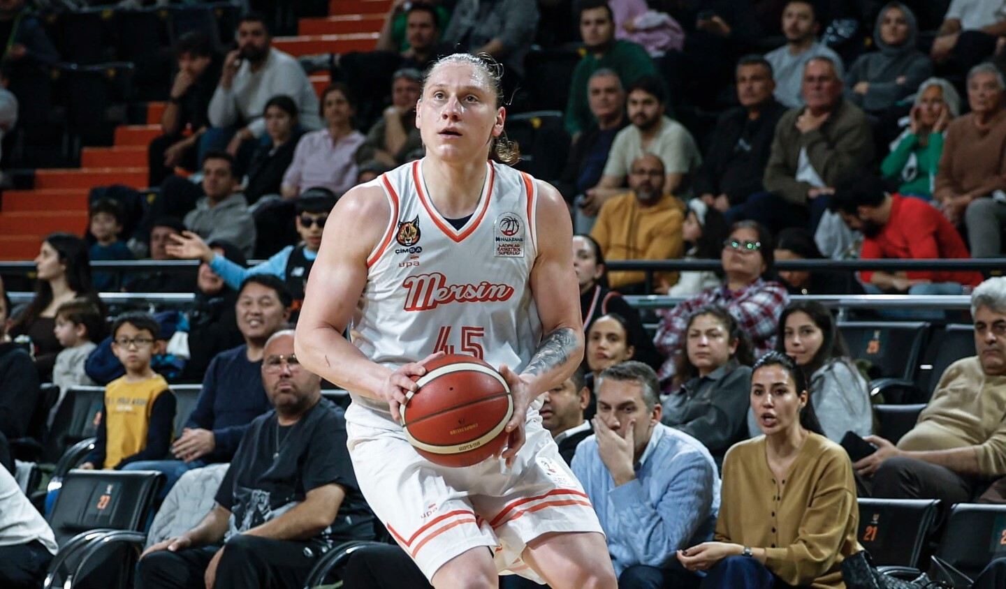 Українки за кордоном: Ягупова набрала 7 очок у Туреччині, команда Путри вийшла в третій раунд Березневого шаленства