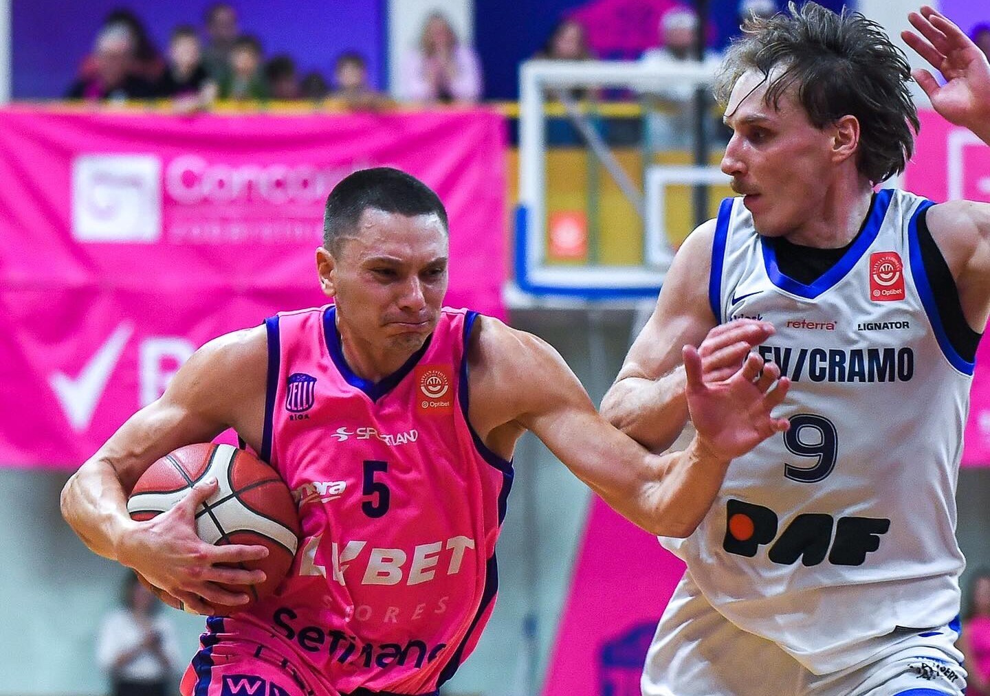 Українці за кордоном: Лукашов набрав 13 очок в ЛЕБЛ, Бобров і Липовий виграли в Румунії