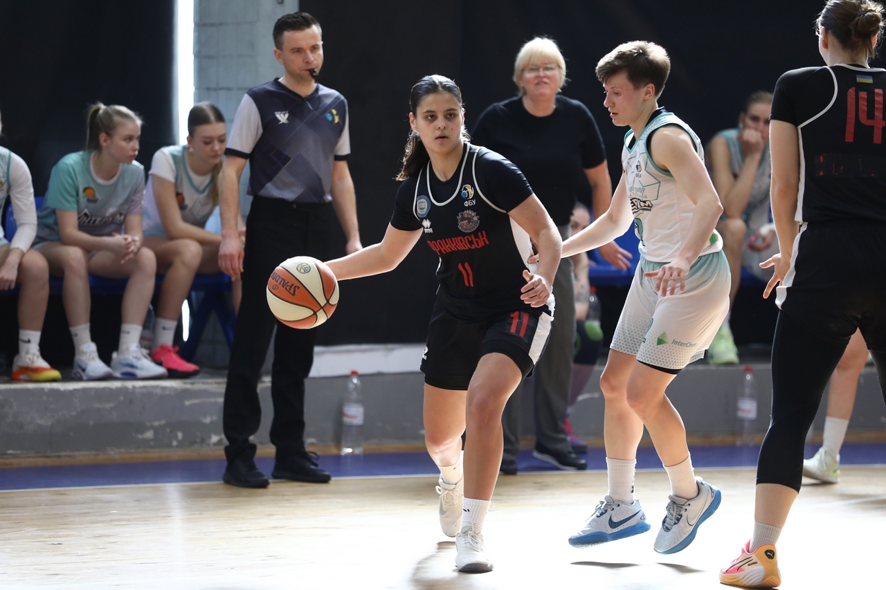 Франківськ-Прикарпаття обіграв ІнтерХім і пробився у фінал Суперліги