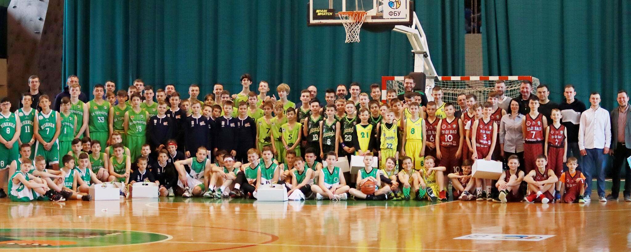 В Івано-Франківську стартував традиційний турнір з баскетболу серед юнацьких команд