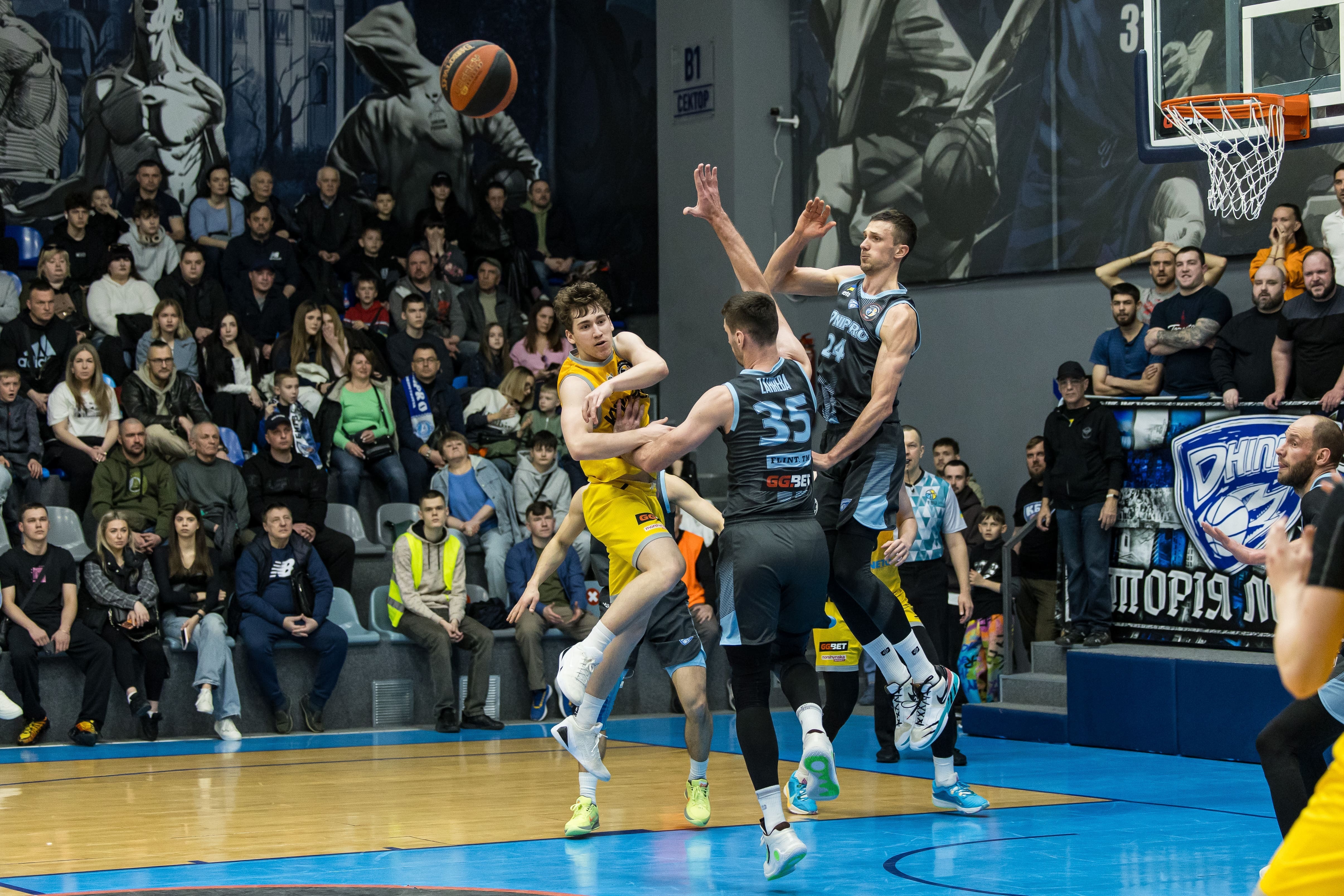 Дніпро розгромив Київ-Баскет, Ніко-Баскет обіграв Говерлу: хайлайти Суперліги GGBET 29 березня