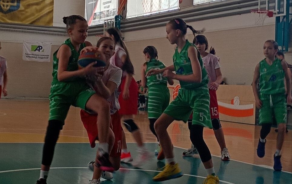 ВЮБЛ серед дівчат 2014 року: завершився перший етап чемпіонату