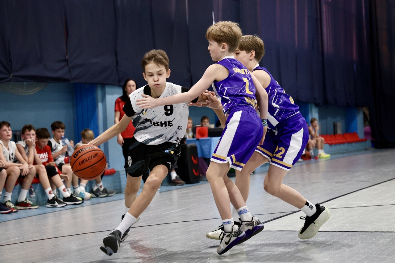 ВЮБЛ серед юнаків 2013 року: матчі четвертого туру пройшли у Києві та Ужгороді