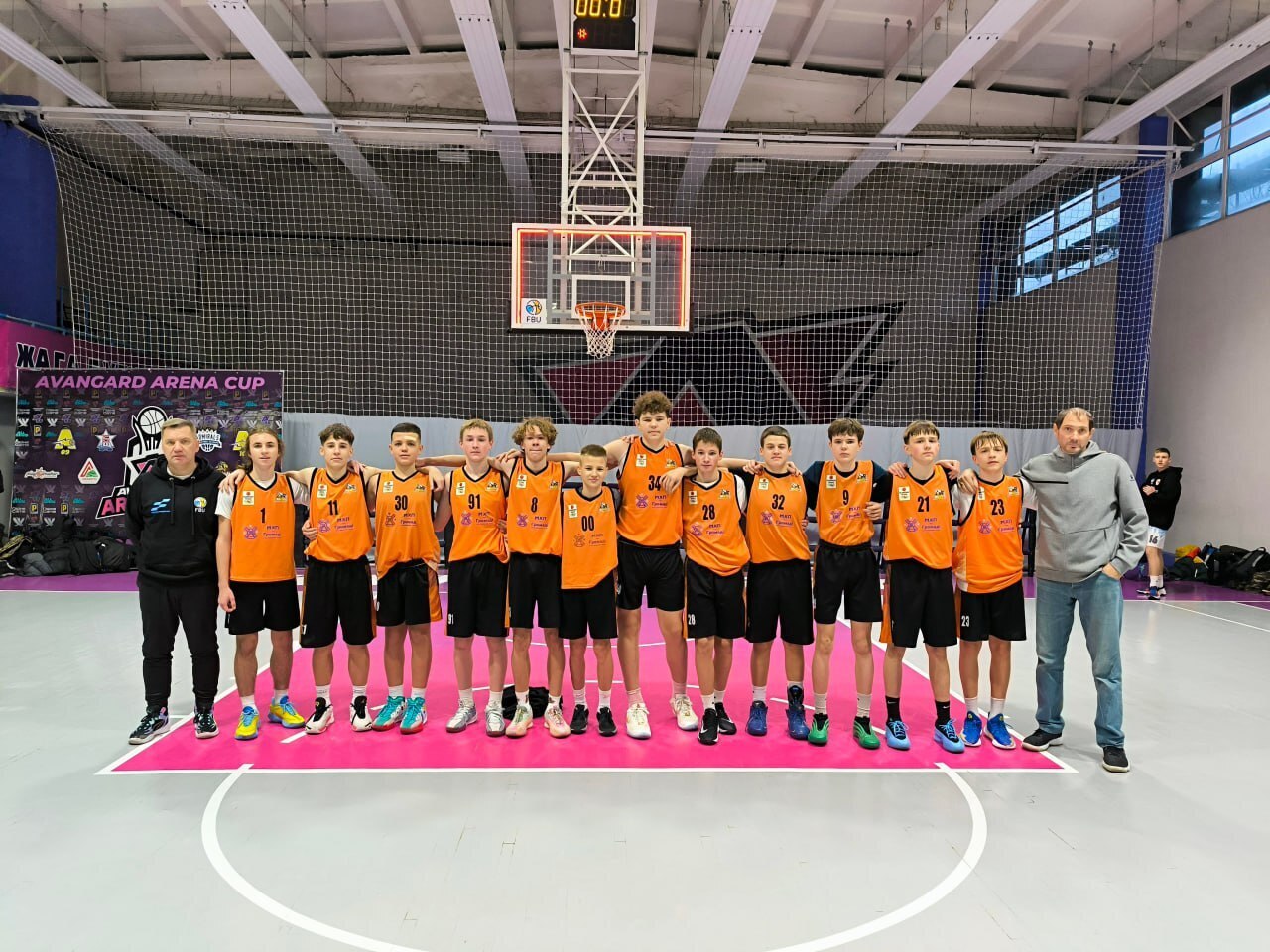 Фінал чотирьох ВЮБЛ серед юнаків 2012 року: визначились переможці першого ігрового дня