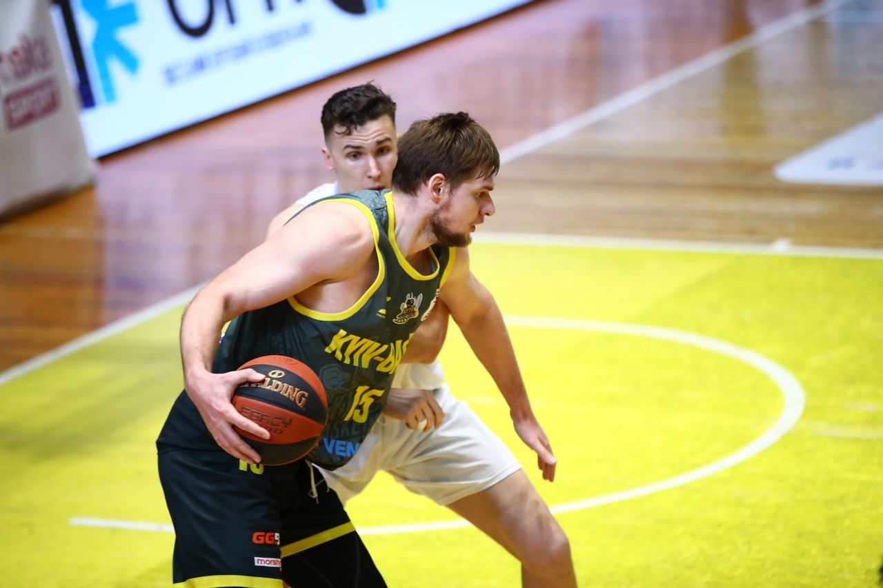 Господарі щитів: лідери сезону Суперліги GGBET за підбираннями