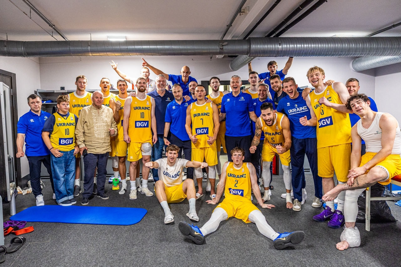 Яскраві фото переможного матчу збірної України проти Греції