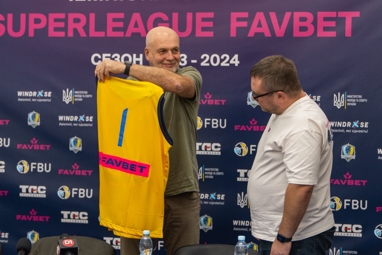 В Києві пройшла прес-конференція, присвячена старту нового сезону Суперліги Favbet: фотогалерея