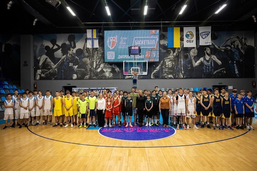 В Дніпрі пройшов пʼятий етап Пліч-о-пліч Всеукраїнської шкільної ліги з баскетболу