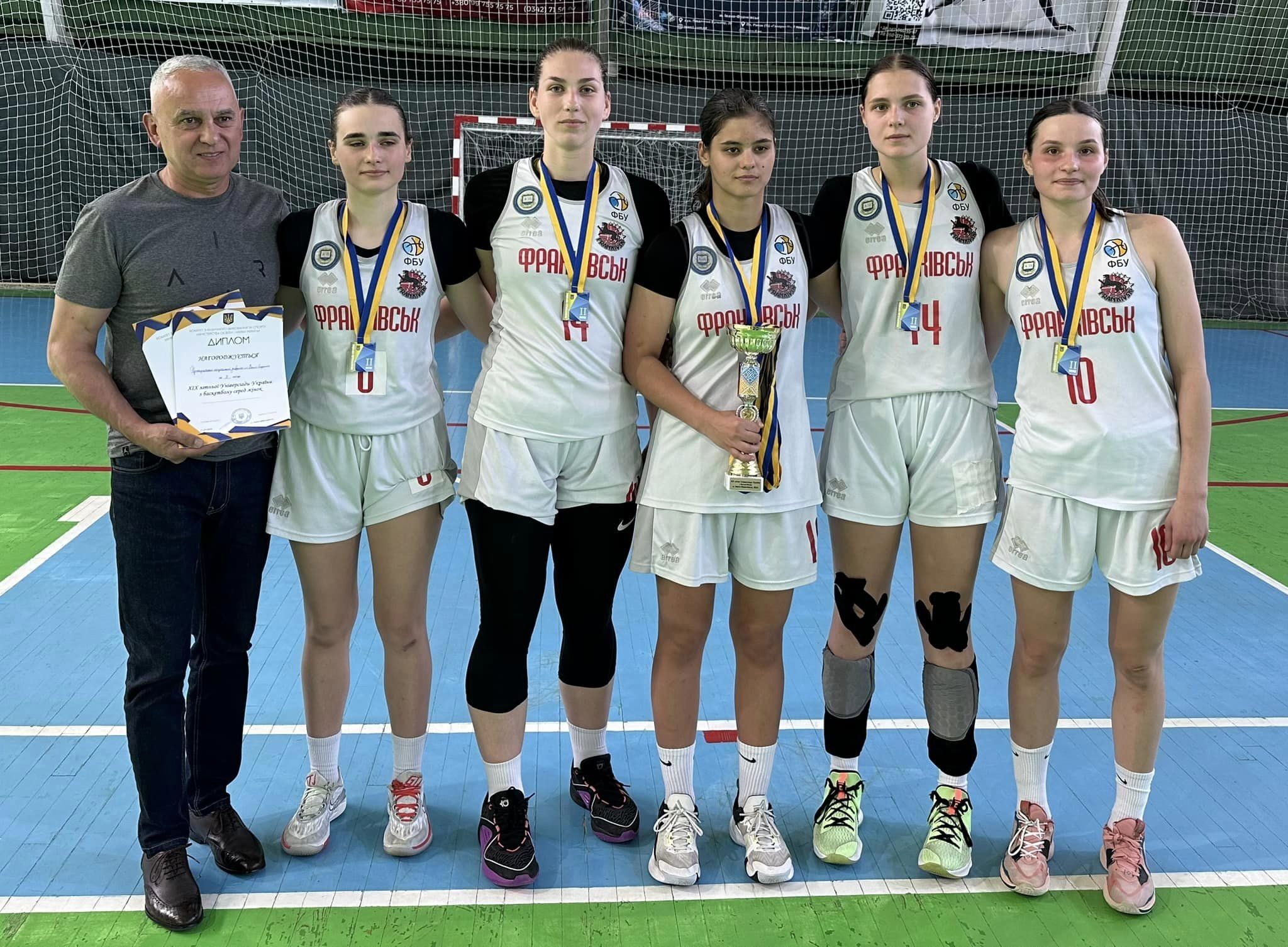 У Франківську відбувся фінал літньої Універсіади України серед жіночих команд