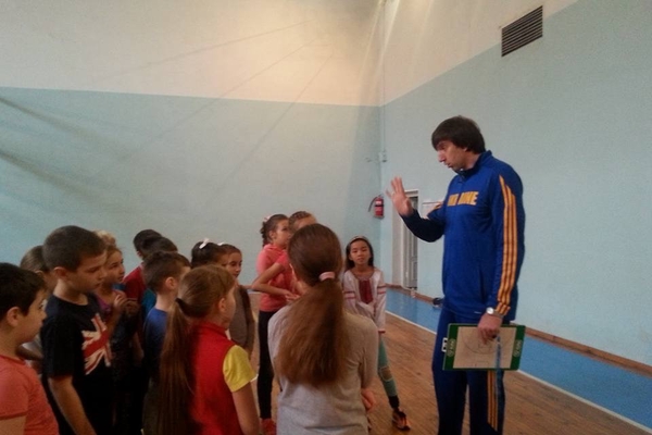 Тренер збірної України провів урок баскетболу