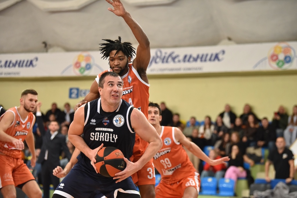 Вольова перемога Харківських Соколів у Черкасах: фотогалерея