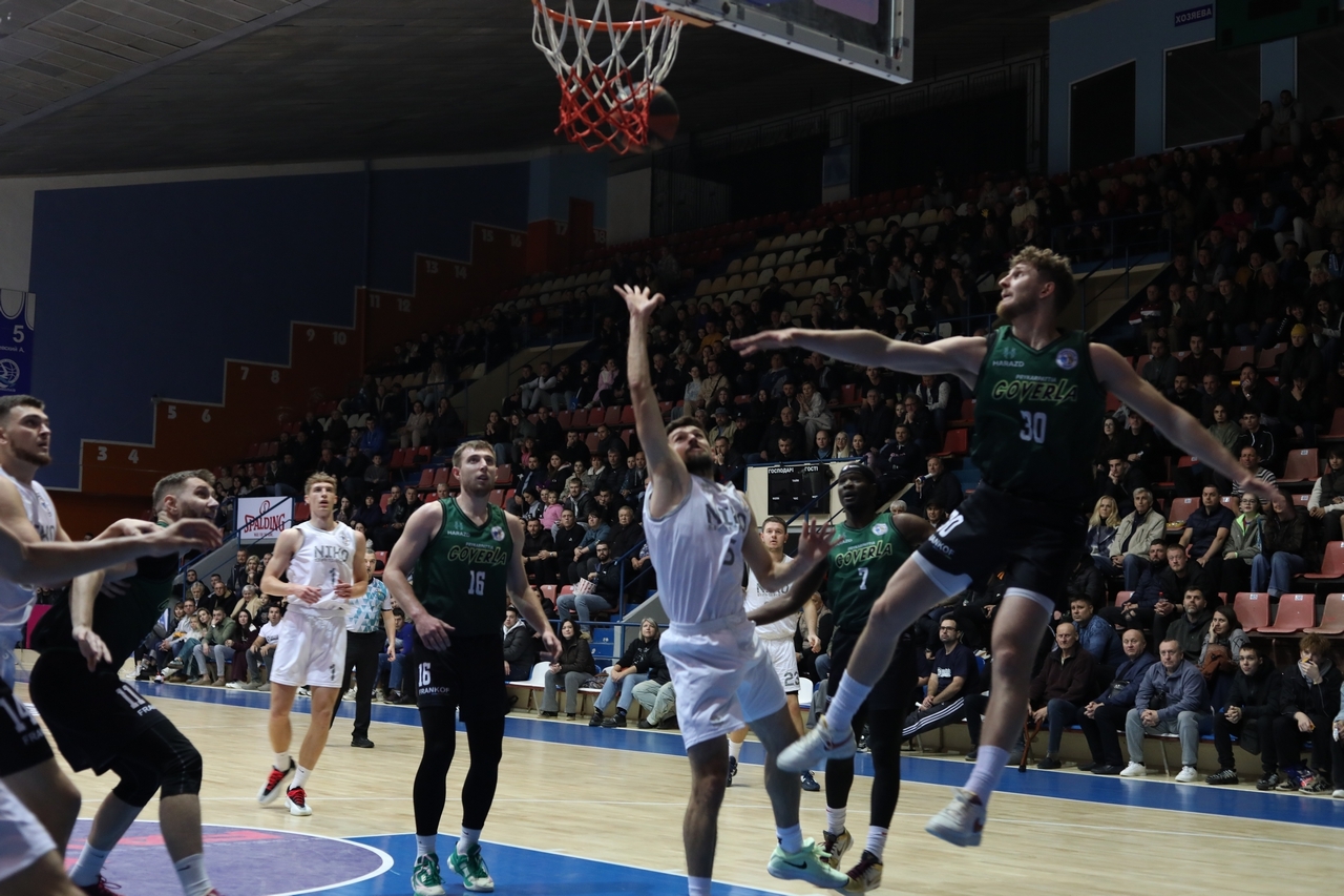 Прикарпаття-Говерла завдала поразки Ніко-Баскету на його майданчику: фотогалерея