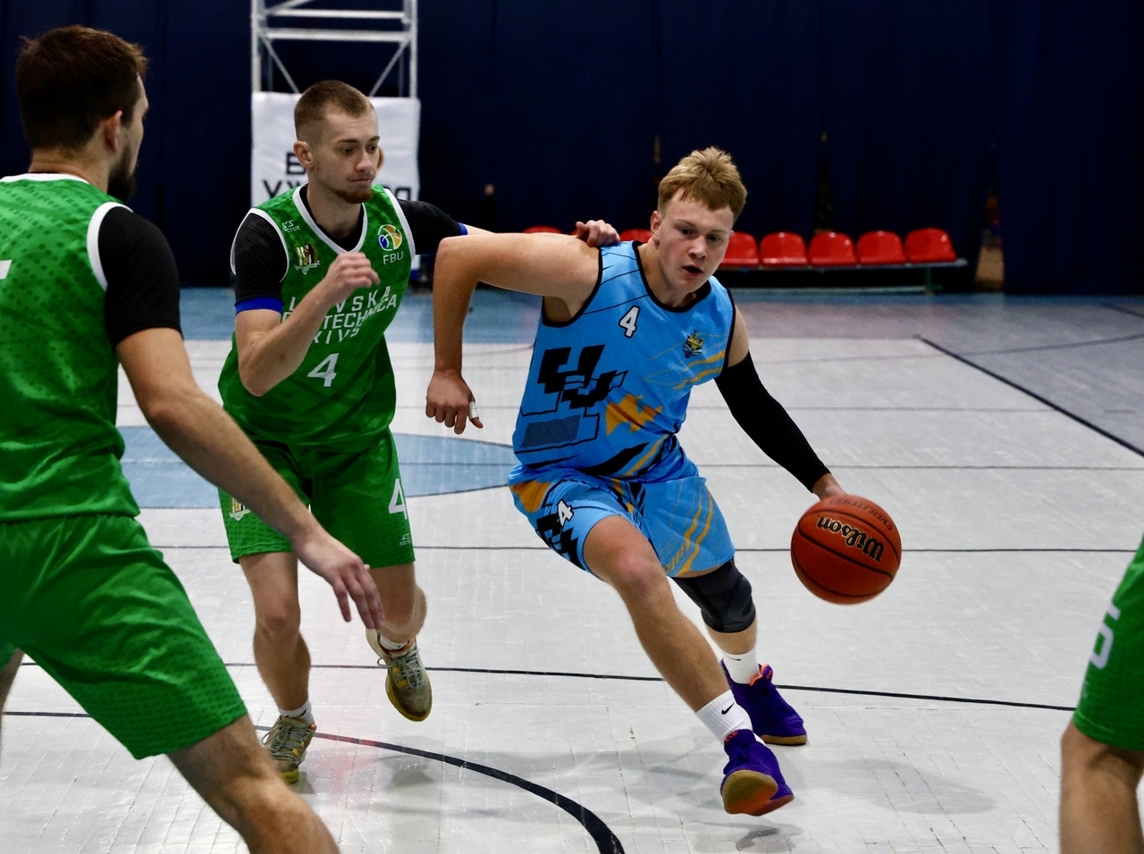 Перша ліга: відеотрансляція матчів 1 листопада