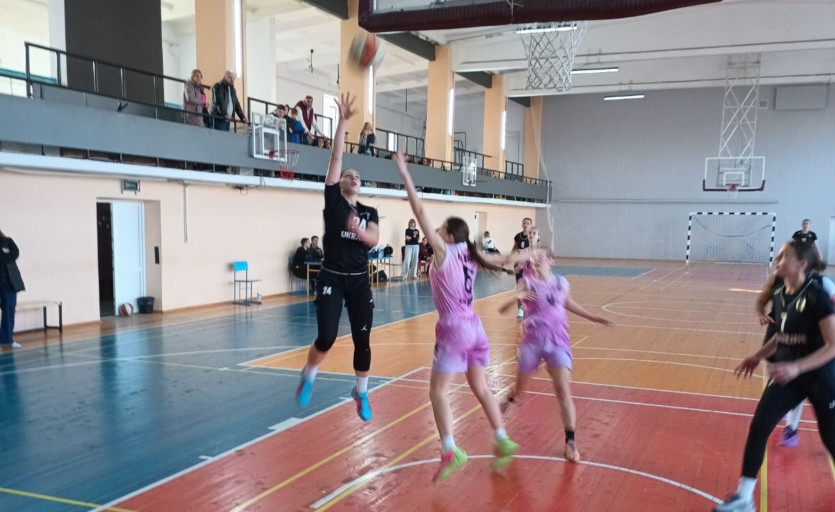 ВЮБЛ серед дівчат 2009 року народження: львівський КІВС зіграв два матчі в Івано-Франківську