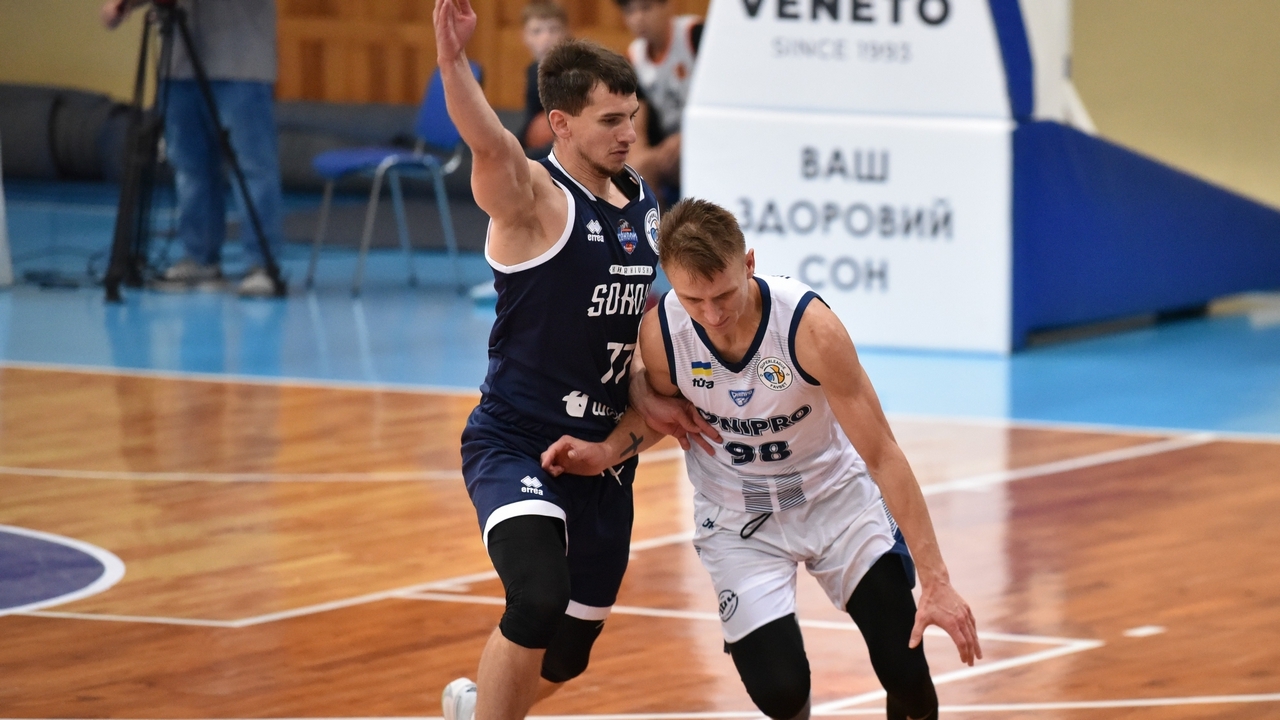 Шостий тур Суперліги Favbet: розклад трансляцій 15-16 листопада